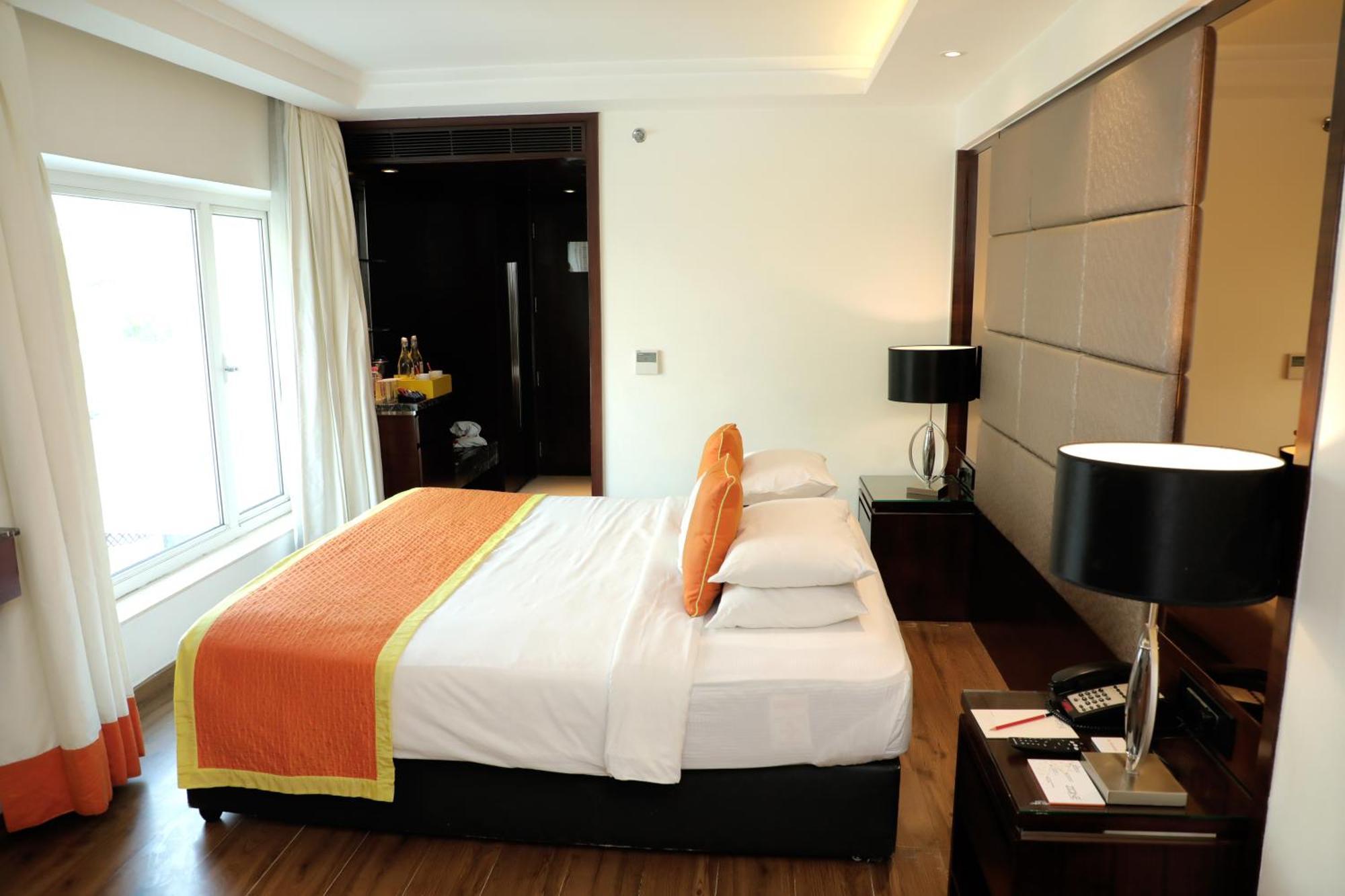 Zone By The Park , Bani Park Jaipur Hotel Exterior photo