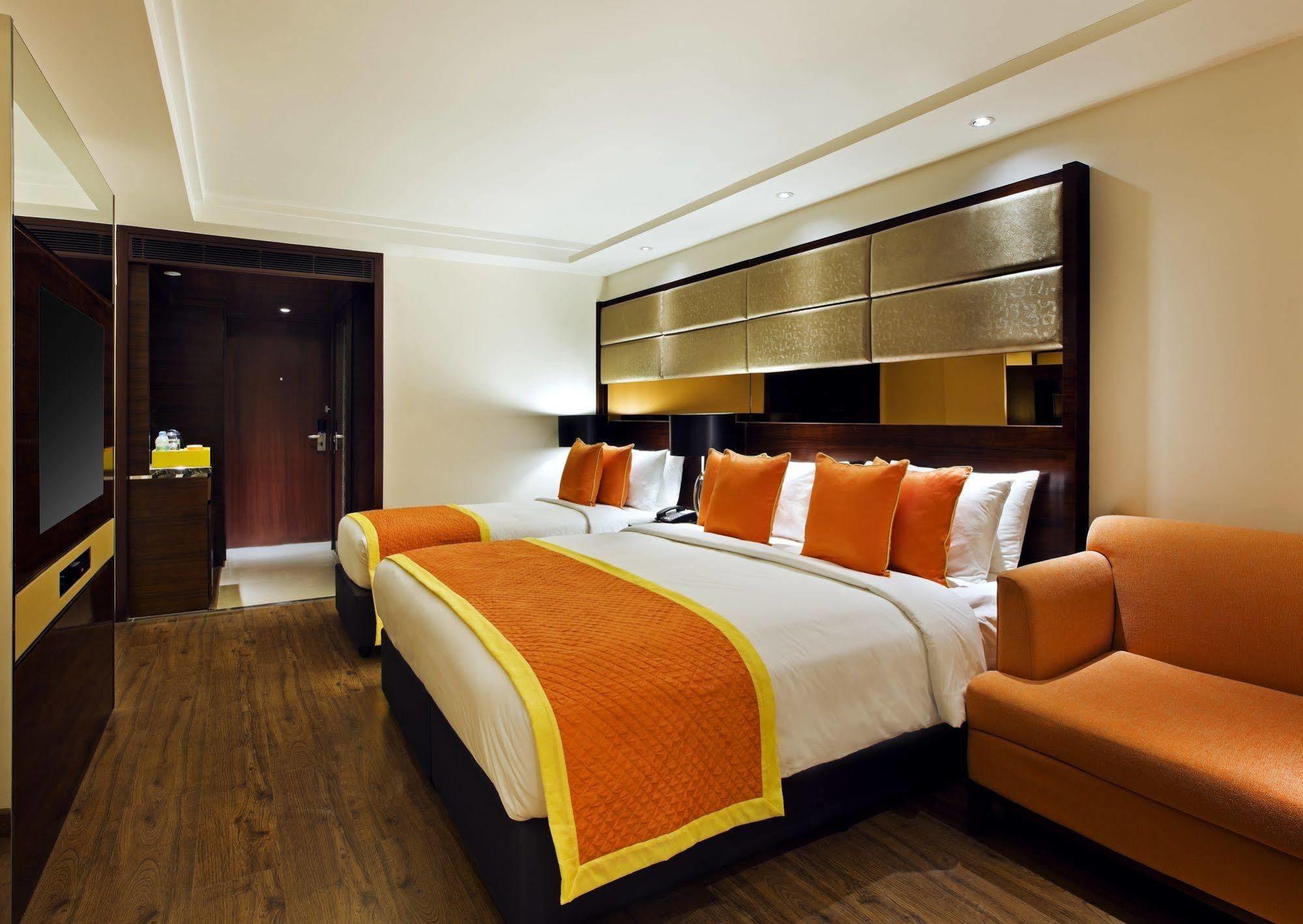 Zone By The Park , Bani Park Jaipur Hotel Exterior photo