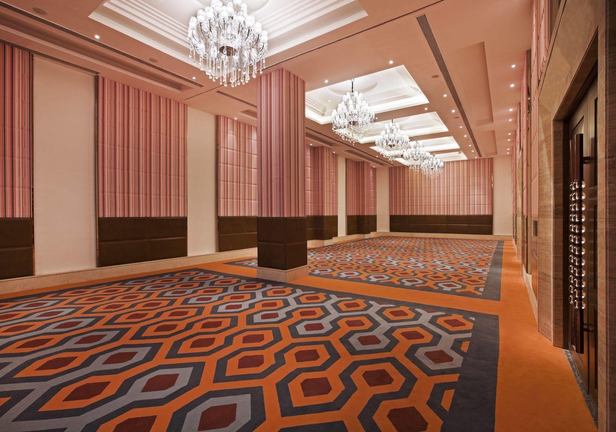 Zone By The Park , Bani Park Jaipur Hotel Exterior photo