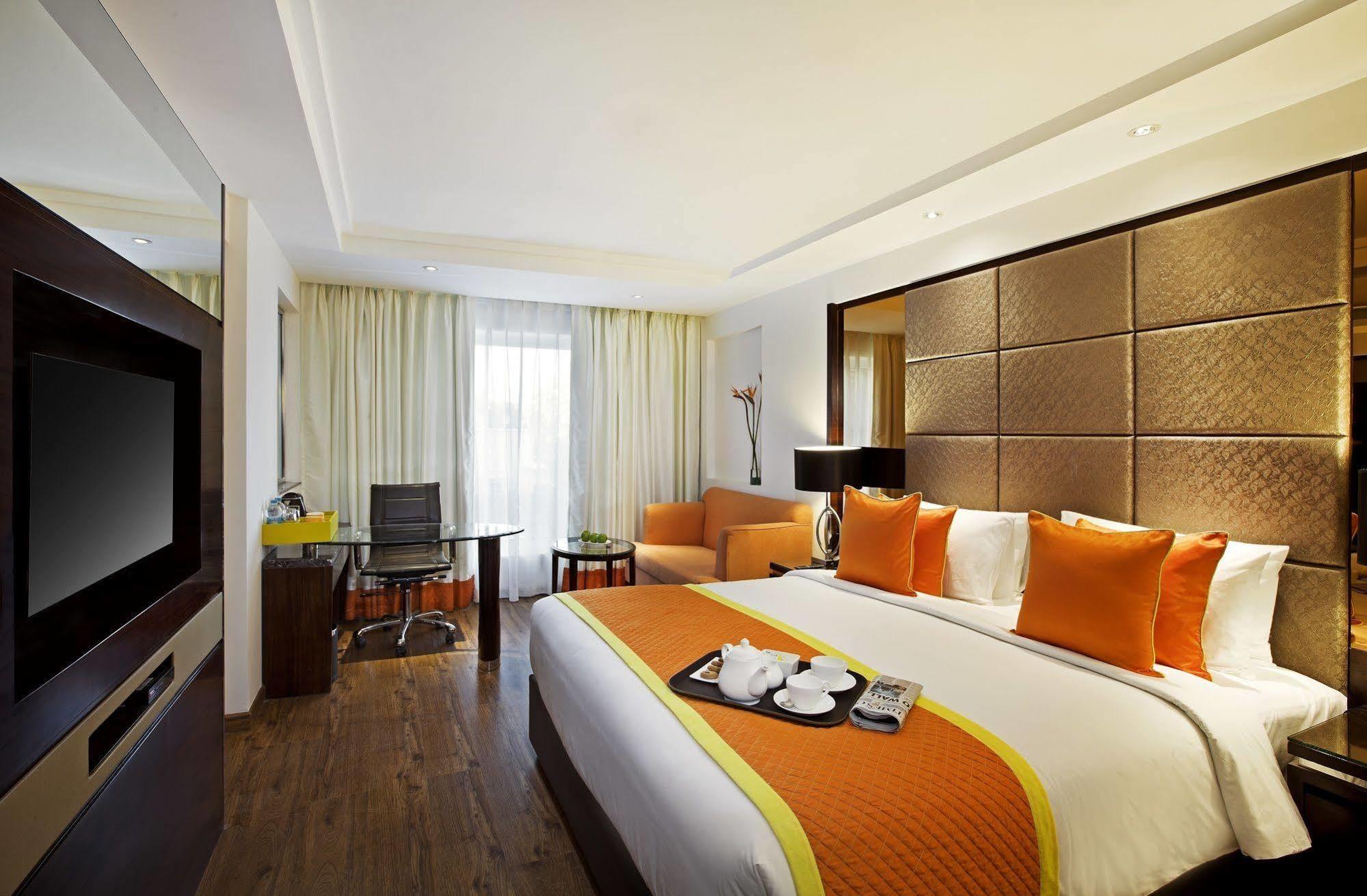 Zone By The Park , Bani Park Jaipur Hotel Exterior photo