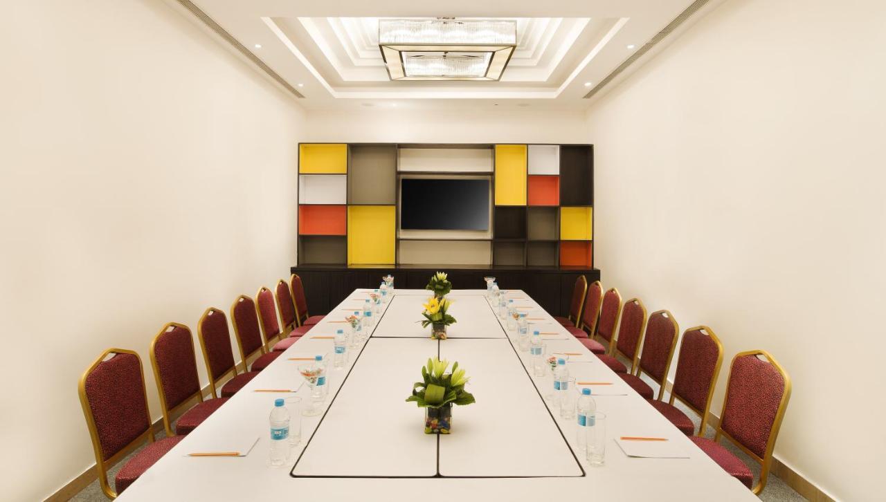 Zone By The Park , Bani Park Jaipur Hotel Exterior photo